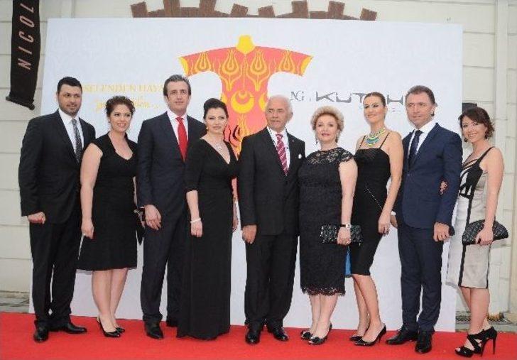 Sema Güral Sürmeli, Osmanlı İhtişamını Porselene Taşıdı G4