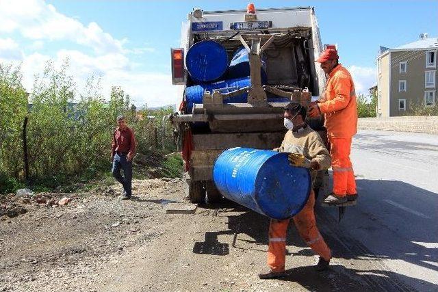 Van Belediyesi 4 Bin Adet Çöp Bidonunun Dağıtımına Başladı