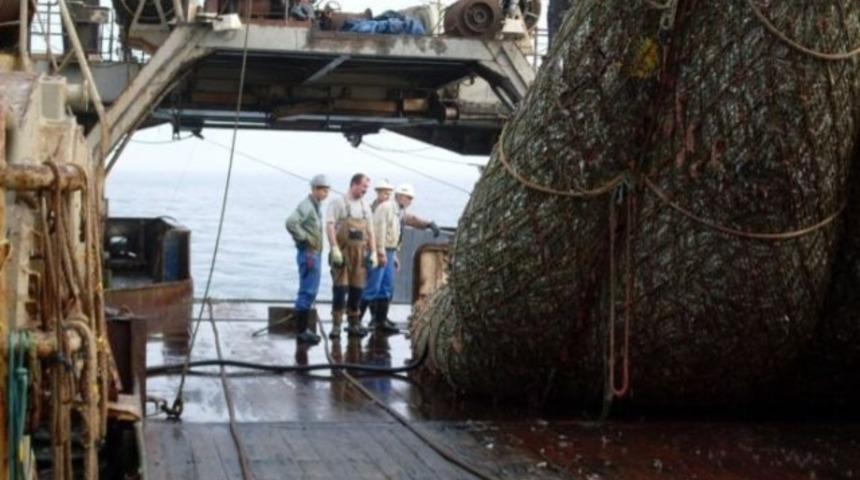 Balık ağına öyle bir şey takıldı ki...