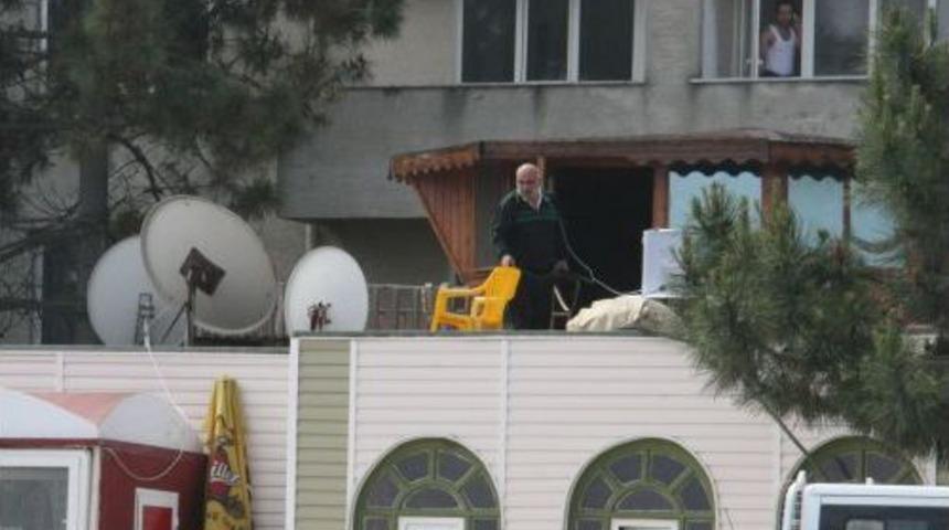 İşyerinin Yıkımına Pompalı Tüfekle Direndi