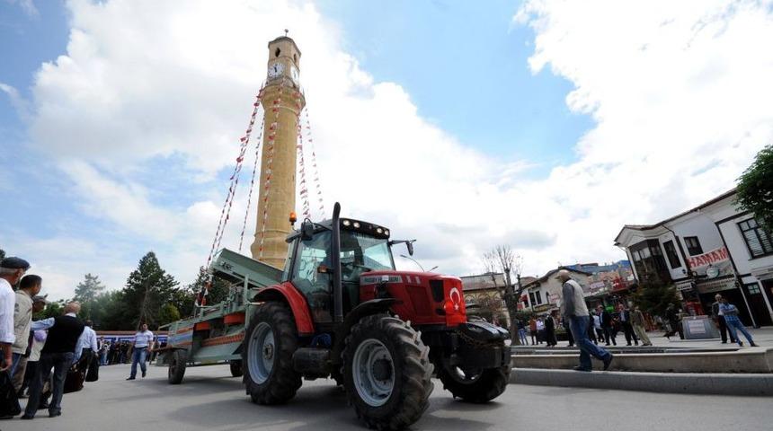 &Ccedil;orum'da 'D&uuml;nya &Ccedil;ift&ccedil;iler G&uuml;n&uuml;' Kutlandı