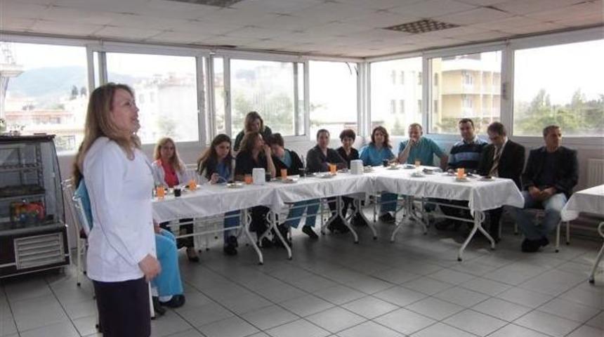 Hemşireler G&uuml;n&uuml; Sel&ccedil;uk'ta Da Kutlandı