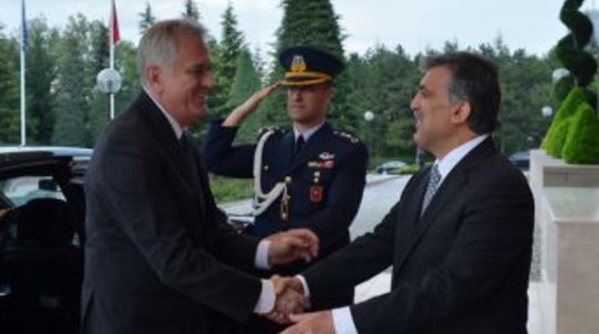 Cumhurbaşkanı G&uuml;l&rsquo;den '&Uuml;&ccedil;l&uuml; Balkan Zirvesi' &Ouml;ncesi Akşam Yemeği