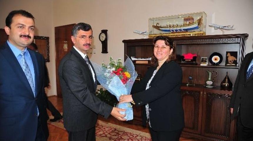 Hemşireler G&uuml;n&uuml; Ve Bilimsel Eczacılığın 174. Yılı Kutlanıyor