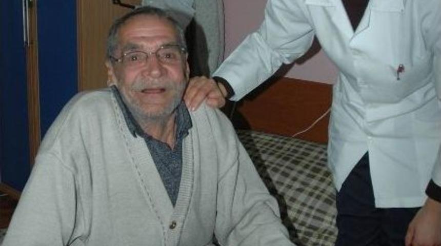 Kimsesi Olmayan Engelliye Bakana Bin 400 Lira Maaş