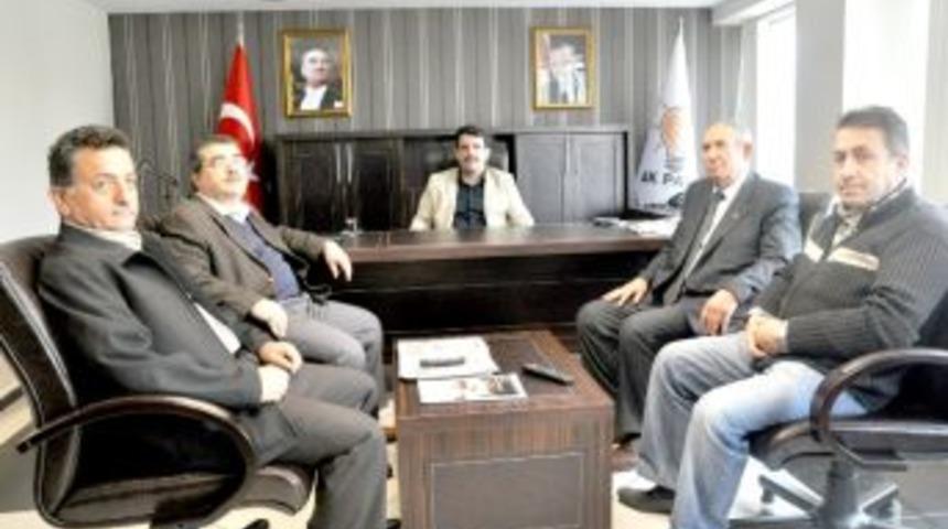 Emekliler Derneğinden Ak Partiye ziyaret