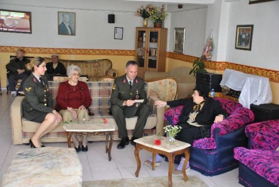 Jandarma&rsquo;dan Huzurevine Ziyaret