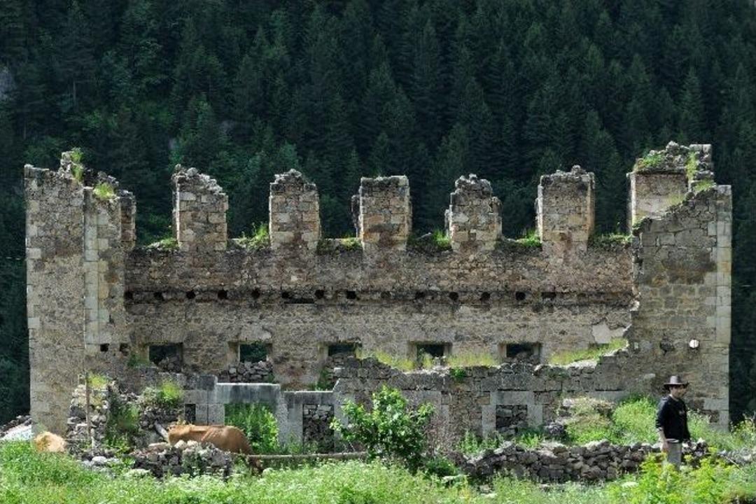 Santa G&uuml;m&uuml;şhane İ&ccedil;in &Ouml;nemli Bir Turizm Merkezi