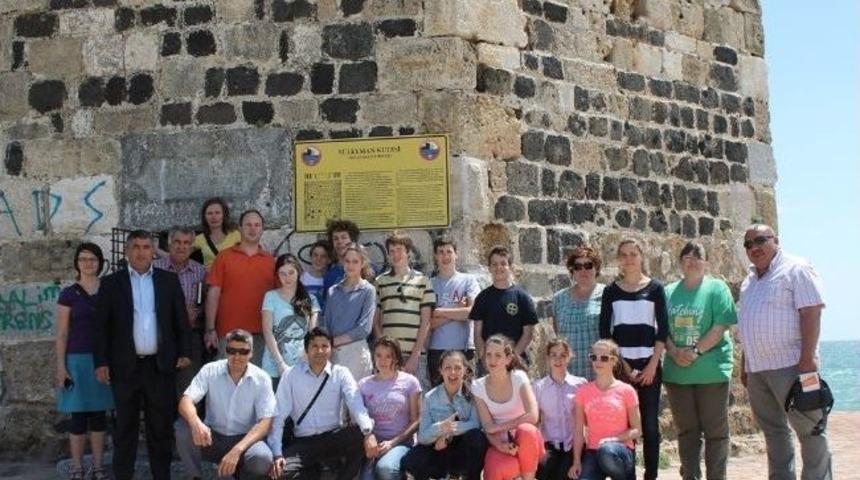 Macar &Ouml;ğrenciler Yumurtalık&rsquo;ın Tarihi Mekanlarını Gezdi