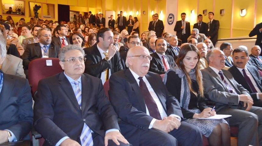 Türk Dili Ve Tarih Eğitimi Sempozyumu Başladı