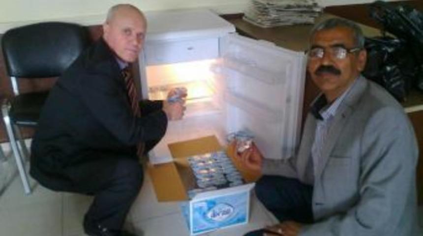 Keşan Emniyet M&uuml;d&uuml;r&uuml;&rsquo;nden Muhtarlığa Buzdolabı