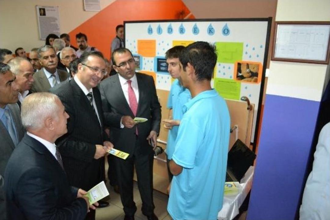 Fen Lisesi&rsquo;nin Bilim Fuarı Renkli Başladı