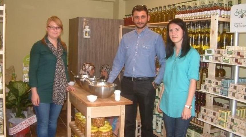 Burhaniye&rsquo;de Zeytinyağı Satan İşyerlerinin Sayısı Arttı