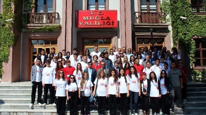 Gençlik Haftası Kutlamaları Başladı