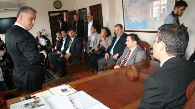 Devrek’in Yeni T So Başkanı Ve Yönetim Kurulu Üyelerinden Kaymakam Afşin’e Ziyaret