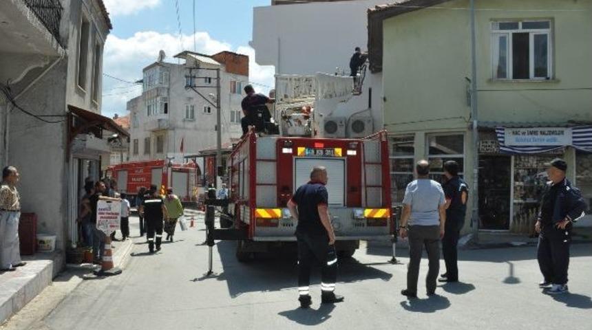 Aspirat&ouml;r Yandı İtaiye Evi Yanmaktan Son Anda Kurtardı