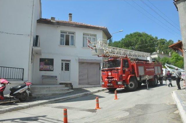 Aspiratör Yandı İtaiye Evi Yanmaktan Son Anda Kurtardı