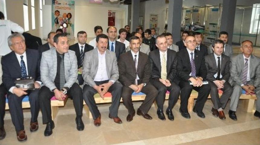 Gen&ccedil; Kaşiflerin Buluşları Patentle Korunuyor