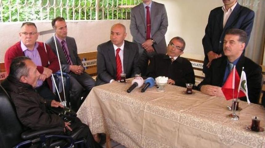 Engellilere Emniyetten Jest