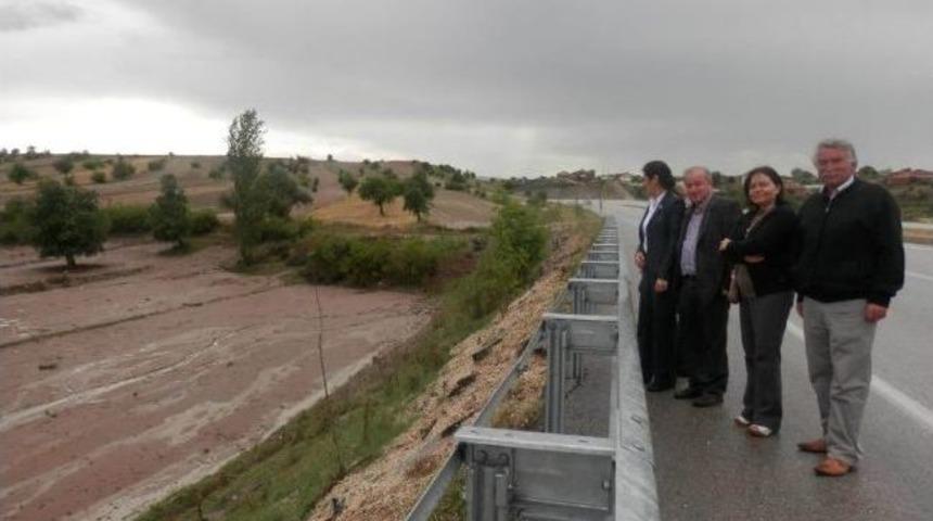 Chp Manisa Milletvekili Sakine &Ouml;z &Ccedil;ift&ccedil;iler İ&ccedil;in Kanun Teklifi Verdi