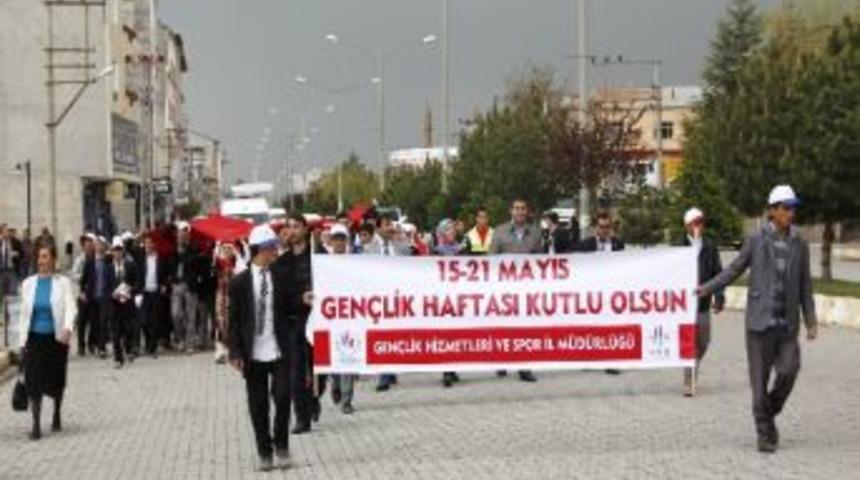 Ahlat&rsquo;ta Gen&ccedil;lik Y&uuml;r&uuml;y&uuml;ş&uuml;