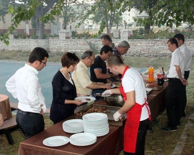 Belediye Çalışanları Yemekte Buluştu