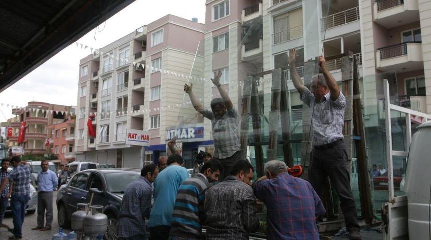 "Reyhanlı'da Cam Siparişlerine Yetişemiyoruz"