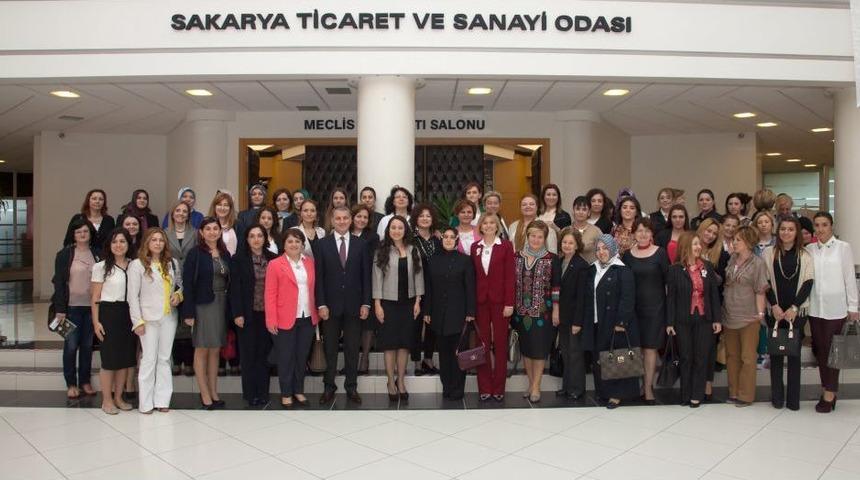 Sabancı: 274 Kadın &Uuml;cretsiz Girişimcilik Eğitimi Aldı