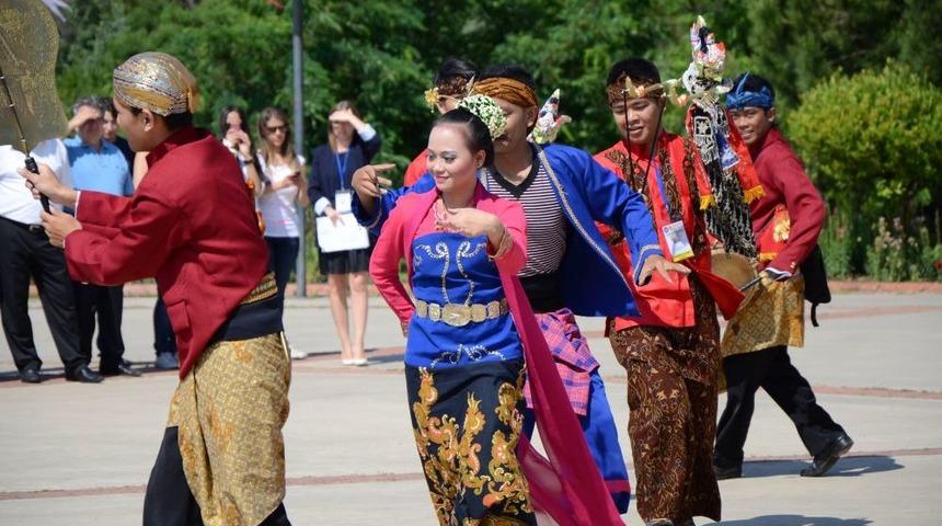 Gen&ccedil;lik Şenliğinde Konserler Iptal Edildi