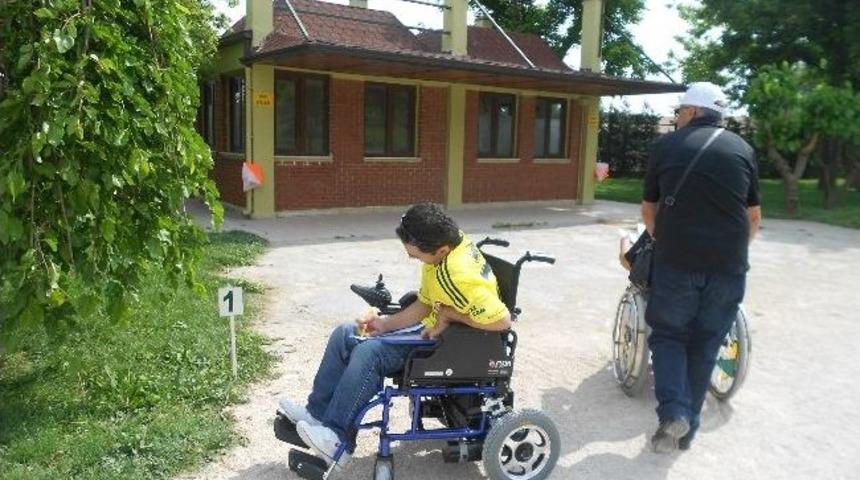 Zihinsel Engillilerin Oryantiring Heyecanı