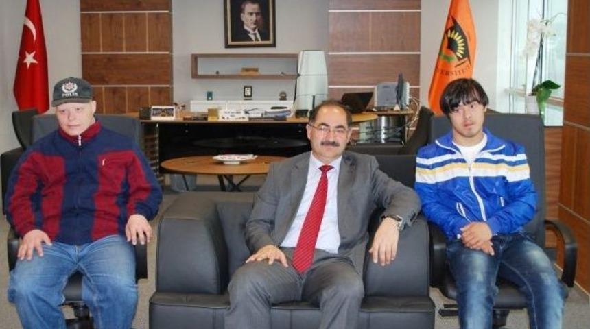 Engelliler Haftası&rsquo;nda Rekt&ouml;r Şimşek&rsquo;e Ziyaret