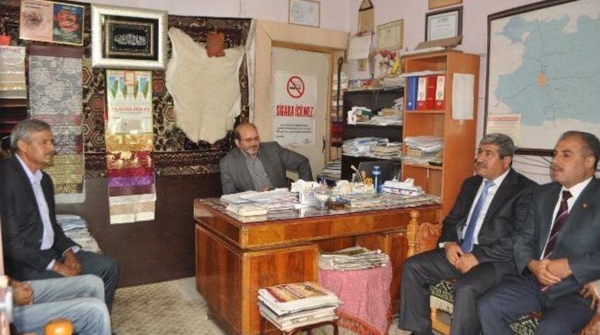 Ak Partiden K&ouml;y Muhtarları Derneği Ve Hızmalı Muhtarına Ziyaret