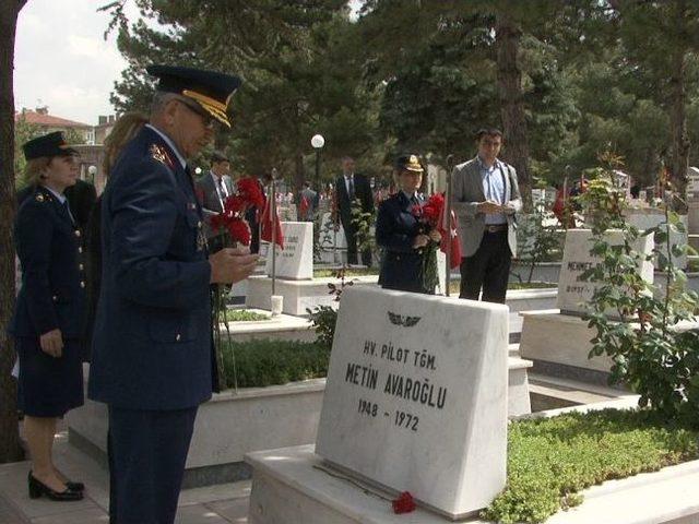 Hava Şehitleri, Cebeci Şehitliği'nde Anıldı