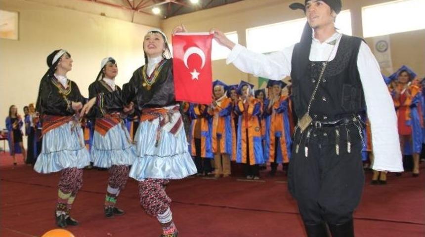 Giresun &Uuml;niversitesi Alucra Meslek Y&uuml;ksek Okulu 7. Mezuniyet T&ouml;reninde 443 &Ouml;ğrencisini Daha Mezun Etti