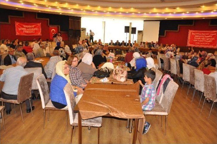 Şehit Aileleri Anneler Gününü Kutladı G2