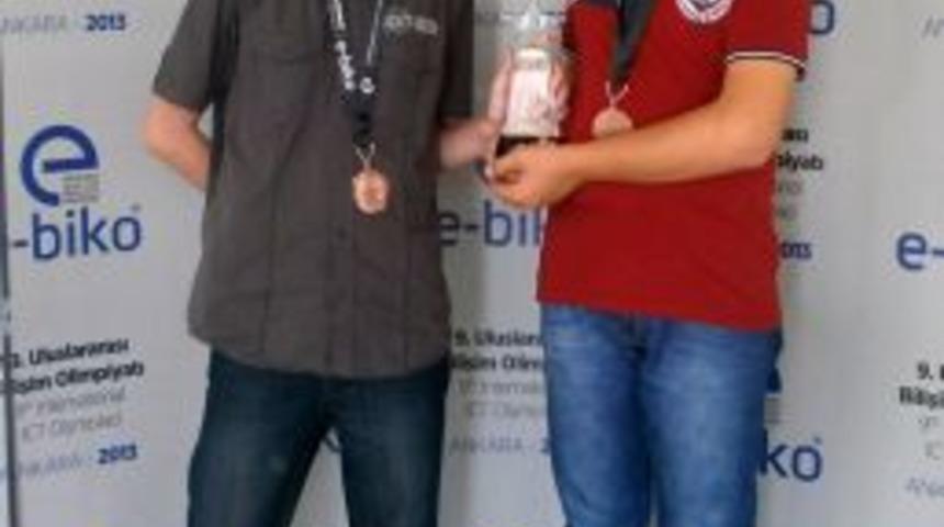 &Ouml;demiş &Ouml;zel Birgivi Koleji E-BİKO'da D&uuml;nya 3.s&uuml; Oldu