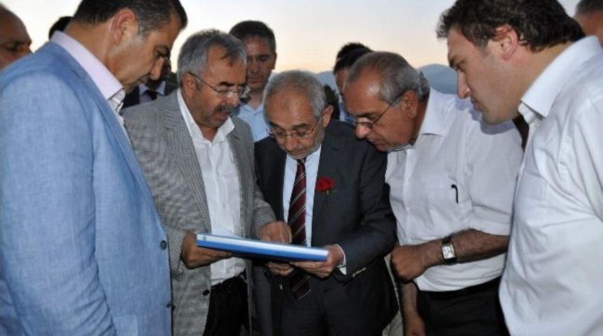 Suşehri'nde Bulvar Projesi İhalesi Yapıldı