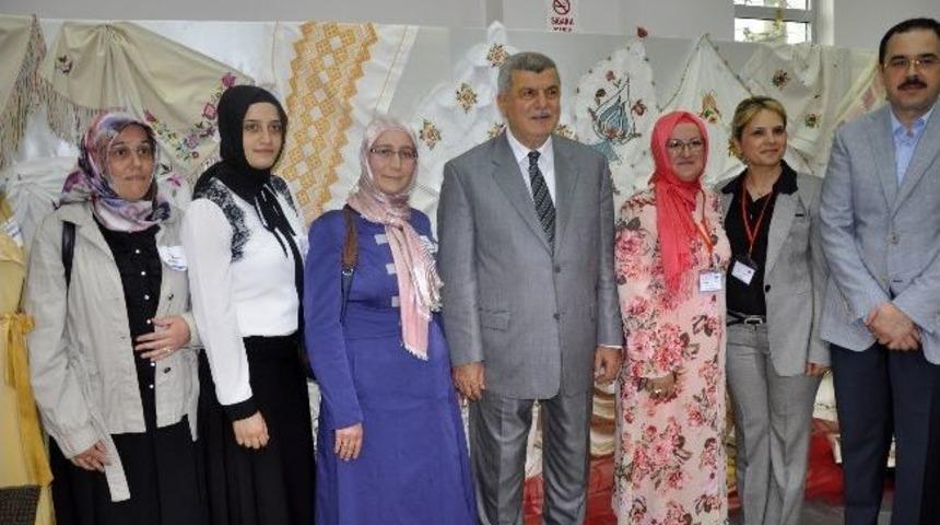 Ko-mek Başiskele Sergisi A&ccedil;ıldı