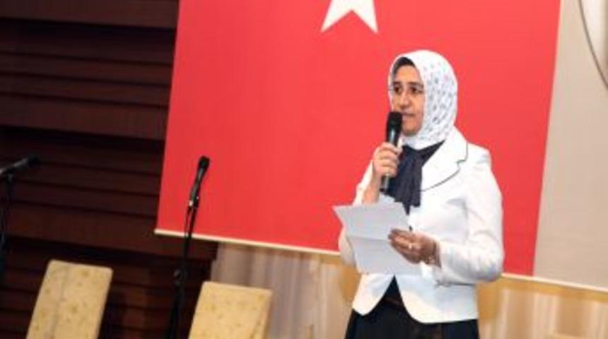 Hemşireler Sıra Gecesinde Coştu