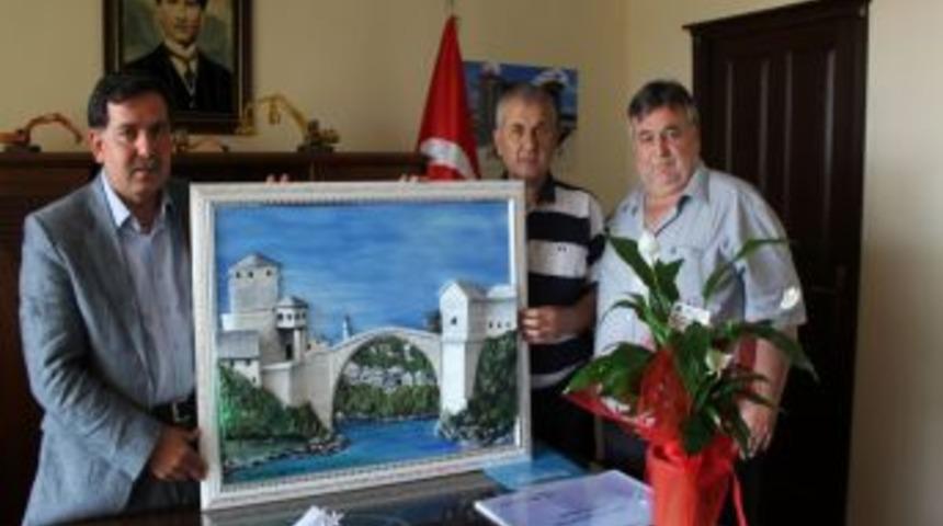 Başkan Zenbilci&rsquo;ye Mostar Tablosu