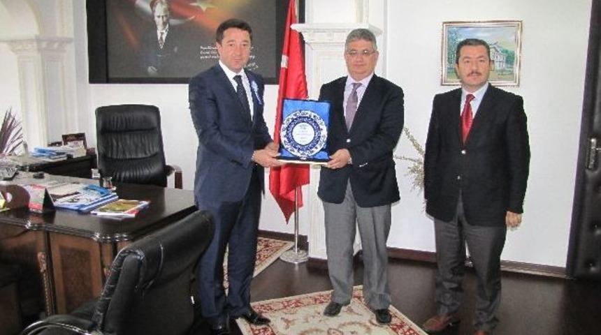 Sgk Heyetinden Kaymakam Pekmez Ve Esnaflar Odasını Ziyaret