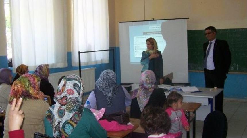 Kocag&ouml;z, Halk Eğitim Kurslarını Ziyaret Etti