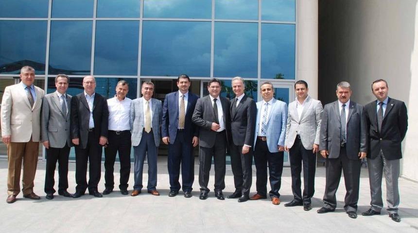 İTSO Başkanlığına Se&ccedil;ilen Yılmaz, Mazbatasını Aldı