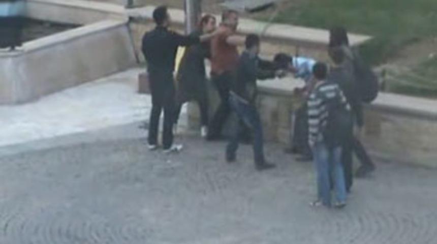 Uşak'ta meydan dayağı