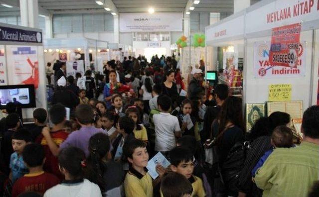 Diyarbakırlılardan Kitap Fuarına Yoğun İlgi