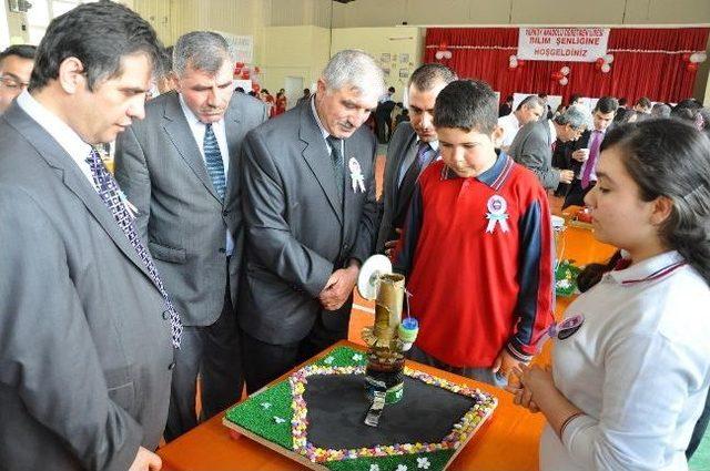 Yerköy Anadolu Öğretmen Lisesinden Bilim Fuarı 1
