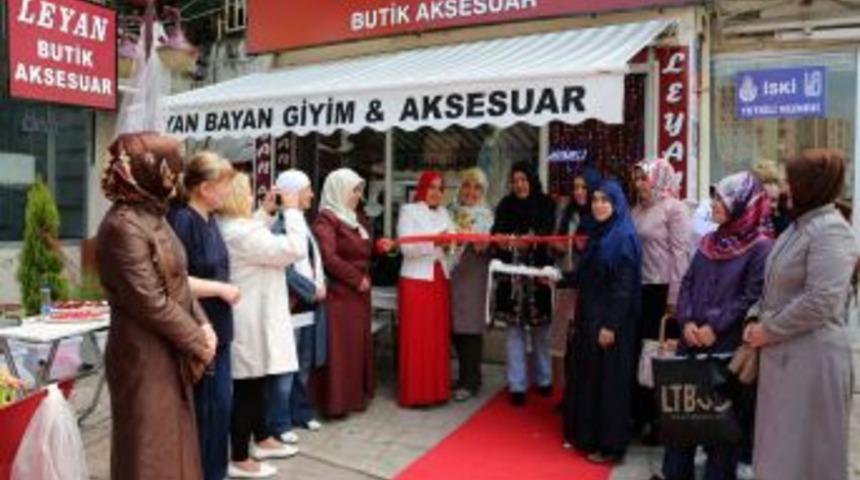 Ürünlerini Pazarda Satışa Sunan Ev Hanımı, Kazandıklarıyla Kendi Iş Yerini Açtı