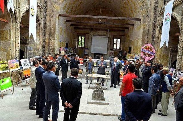 “4.tarım Ve İnsan” Fotoğraf Sergisi Akmedrese’de Açıldı‏