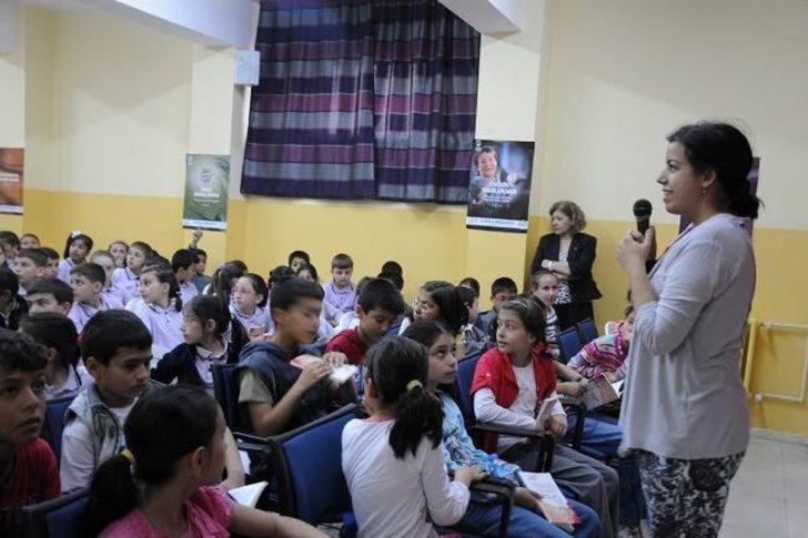 İlkokul Öğrencileri Yazarlarla Buluştu G5