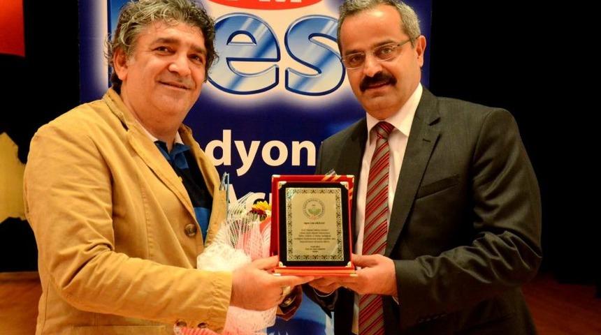 Kamp&uuml;ste &Uuml;nl&uuml; Vardı